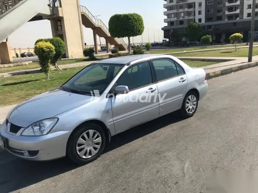 ميتسوبيشي لانسر 2007 فضي مستعملة للبيع - 3