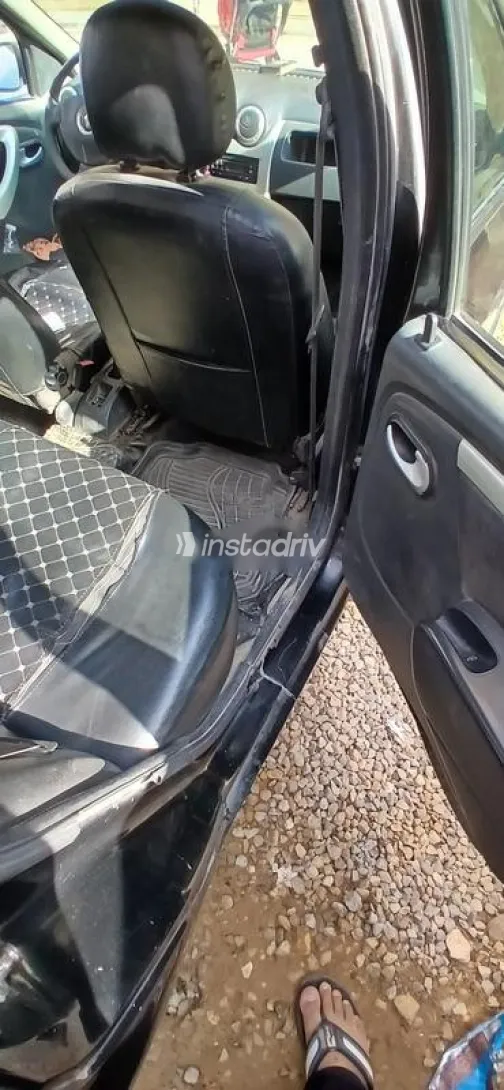 Renault Logan 2012 Black Used for Sale - 5