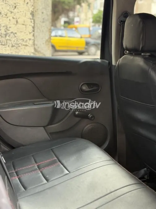 Renault Logan 2017 Dark Gray Used for Sale - 3