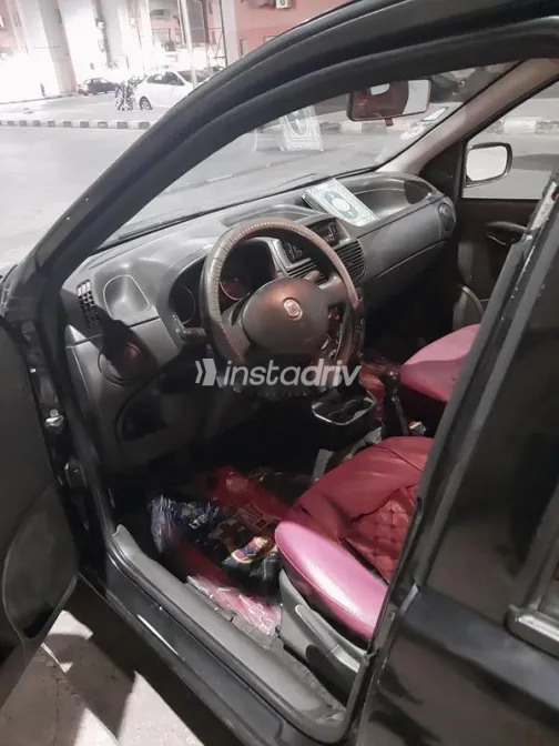 فيات بونتو 2012 أسود مستعملة للبيع - 4