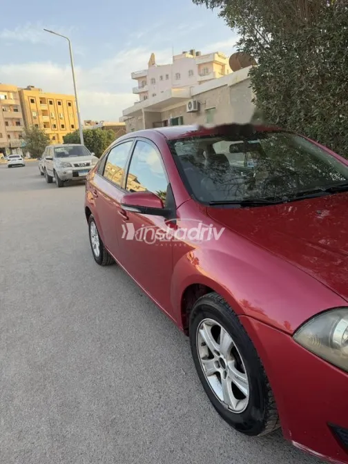 بريليانس FSV 2013 أحمر مستعملة للبيع - 4