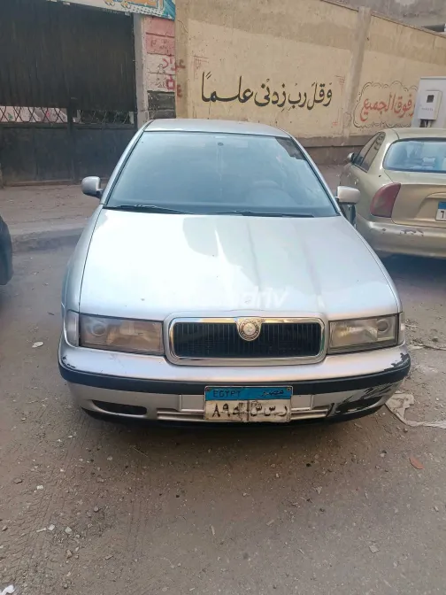 سكودا اوكتافيا 2000 أبيض مستعملة للبيع - 1