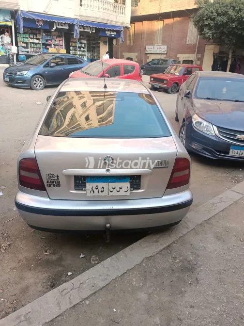 سكودا اوكتافيا 2000 أبيض مستعملة للبيع - 4