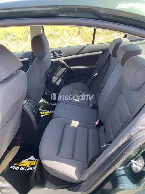 سكودا اوكتافيا 2005 أخضر مستعملة للبيع - 4