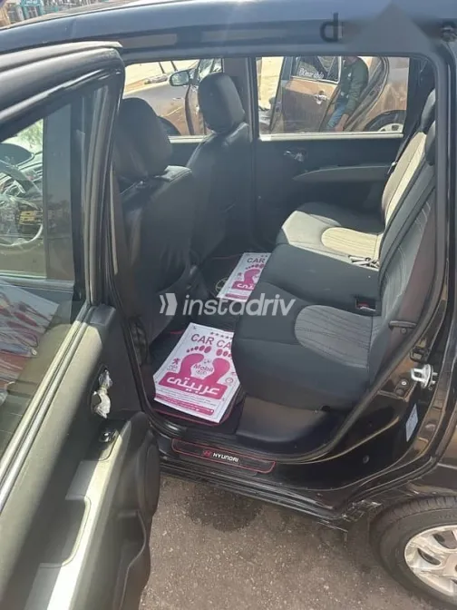 هيونداي ماتريكس 2010 أسود مستعملة للبيع - 7