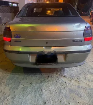 فيات سينا 2001 فضي مستعملة للبيع