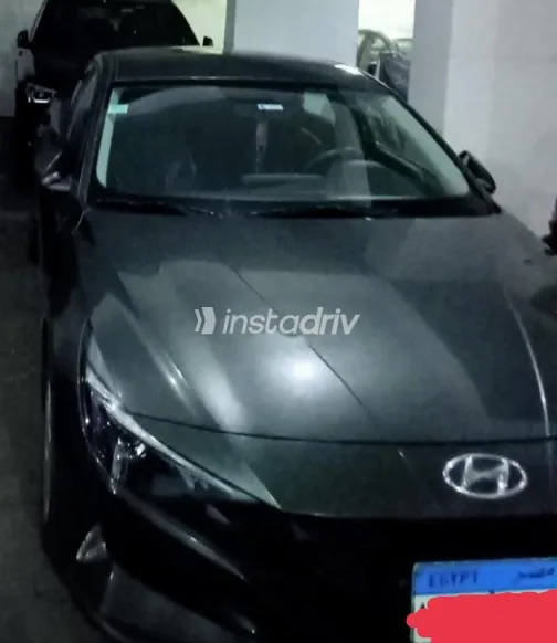 Hyundai Elantra CN7 2021 White Used for Sale - 1