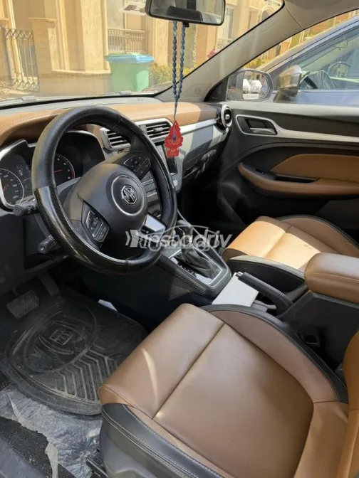 ام جى ZS 2025 أبيض مستعملة للبيع - 1