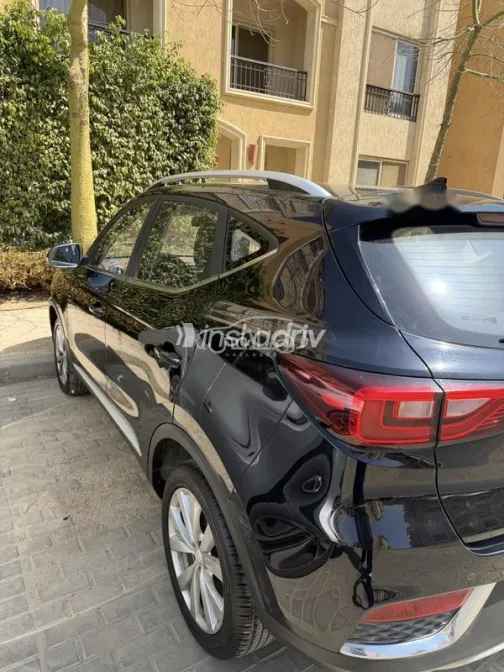 ام جى ZS 2025 أبيض مستعملة للبيع - 4