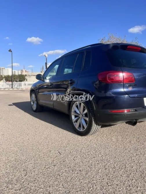 فولكس فاغن تيجون 2013 أزرق غامق مستعملة للبيع - 3