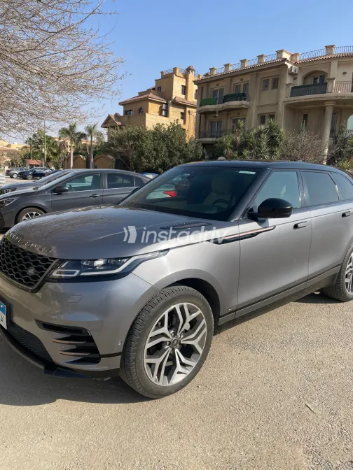 Land Rover Velar 2020 White Used for Sale - 7