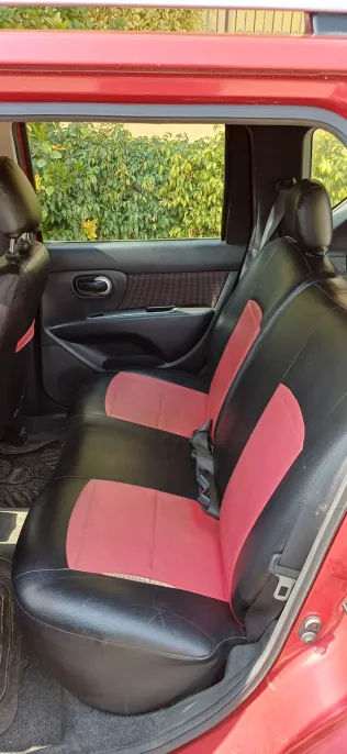 نيسان ليفينا 2010 أبيض مستعملة للبيع