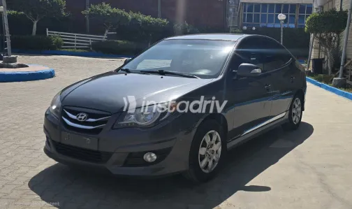 Hyundai Elantra HD 2021 White Used for Sale - 1