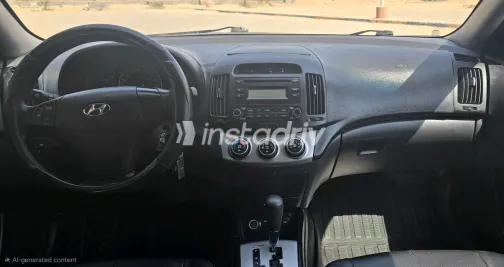 Hyundai Elantra HD 2021 White Used for Sale - 3