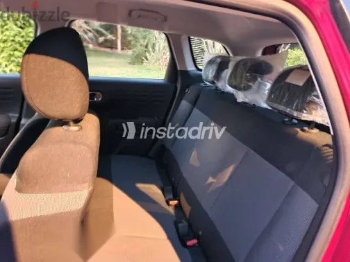 سيتروين C3 2024 أحمر مستعملة للبيع - 7