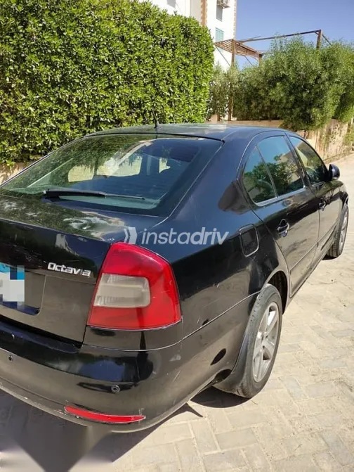 سكودا فانتازيا 2012 أسود مستعملة للبيع - 3