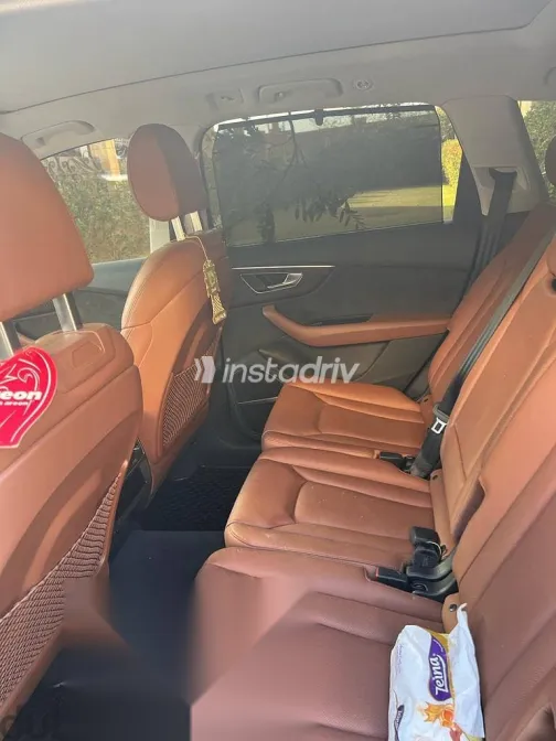 اودي Q7 2021 فضي مستعملة للبيع - 5