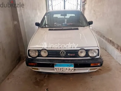 فولكس فاغن جولف 1989 أبيض مستعملة للبيع - 1