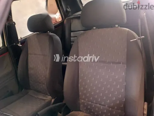 فولكس فاغن جولف 1989 أبيض مستعملة للبيع - 7