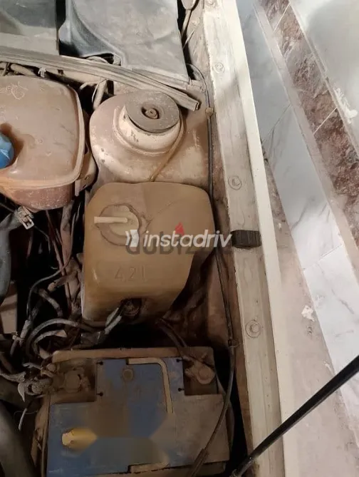 فولكس فاغن جولف 1989 أبيض مستعملة للبيع - 8