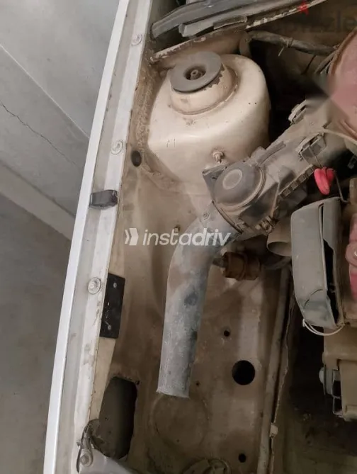 فولكس فاغن جولف 1989 أبيض مستعملة للبيع - 10