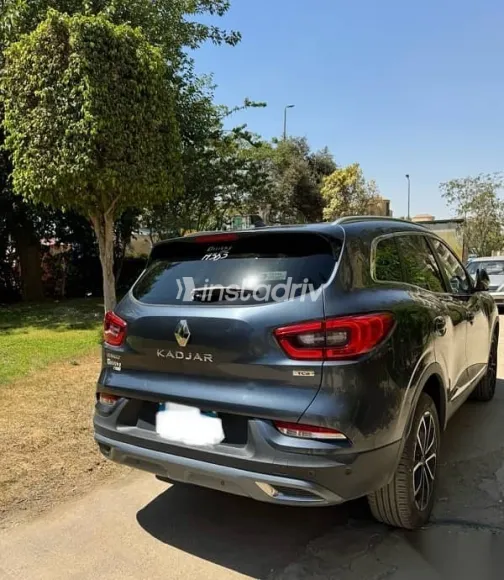 Renault Kadjar 2022 Gray Used for Sale - 3