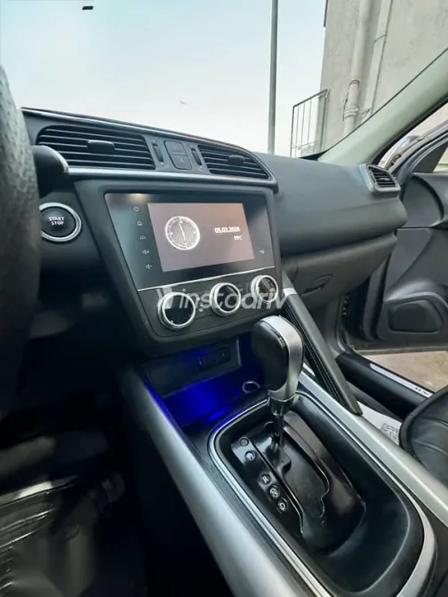 Renault Kadjar 2022 Gray Used for Sale - 8