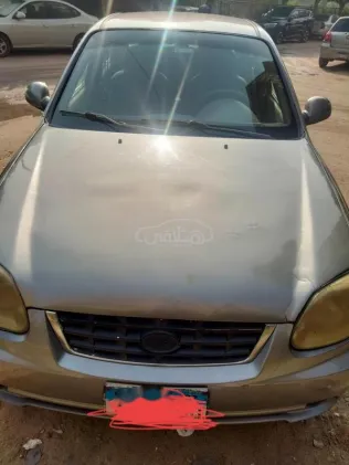 هيونداي فيرنا 2009 فضي مستعملة للبيع