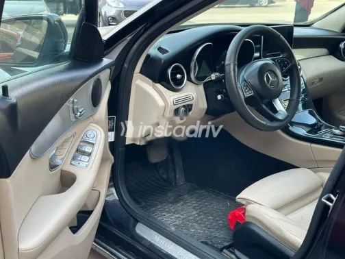 مرسيدس C 180 2017 أسود مستعملة للبيع - 3