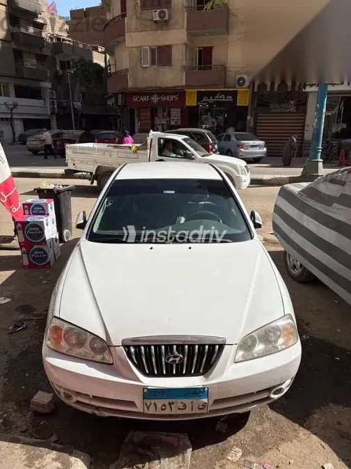 Hyundai Avante 2005 White Used for Sale - 3