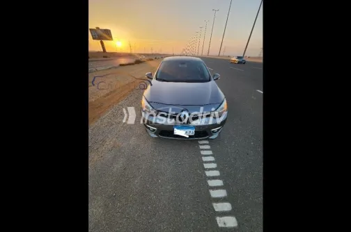 رينو فلوانس 2016 رمادي غامق مستعملة للبيع - 2
