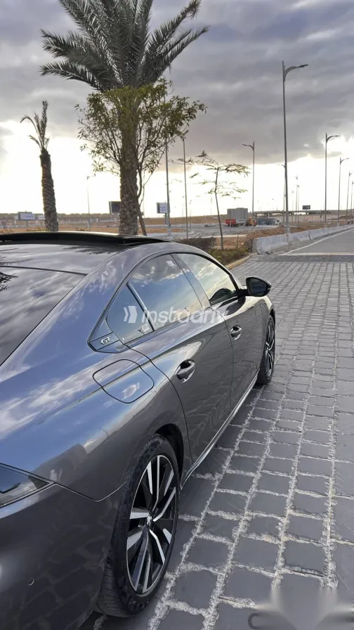 بيجو 508 2021 رمادي مستعملة للبيع - 2