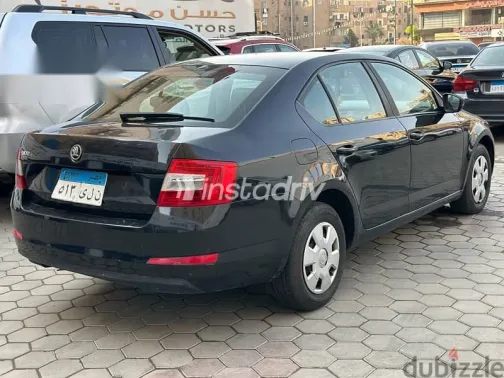سكودا اوكتافيا 2016 أسود مستعملة للبيع - 3