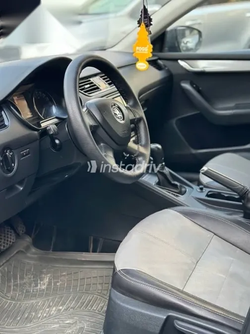 سكودا اوكتافيا 2016 أسود مستعملة للبيع - 5