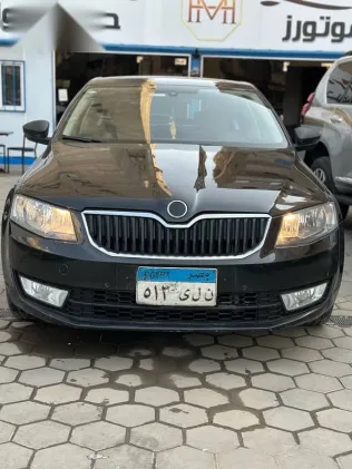 سكودا اوكتافيا 2016 أسود مستعملة للبيع