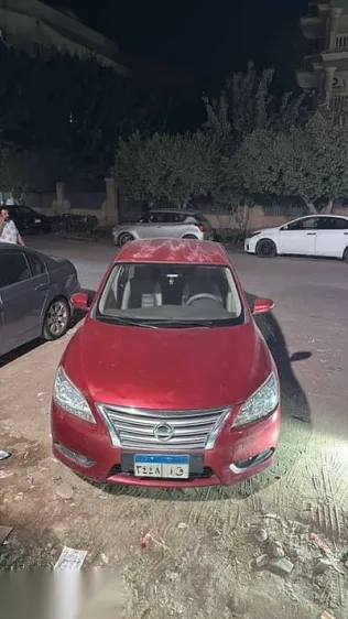 نيسان سنترا 2019 أحمر مستعملة للبيع