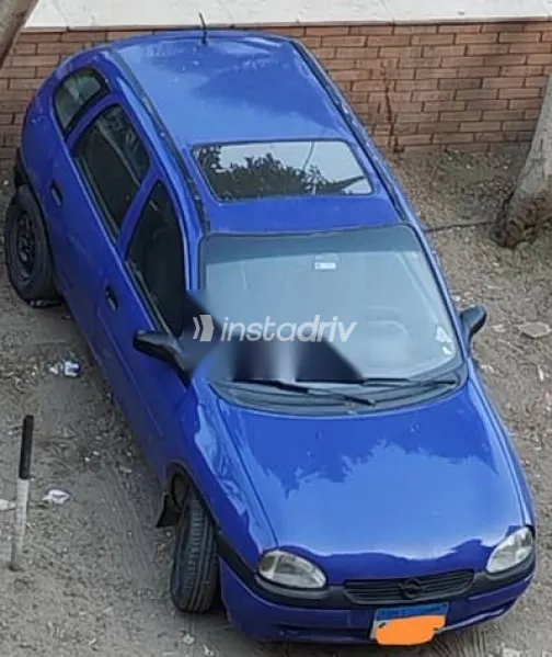 اوبل كورسا 1994 أزرق غامق مستعملة للبيع - 1