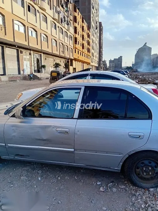 Hyundai Verna 2015 Silver Used for Sale - 1