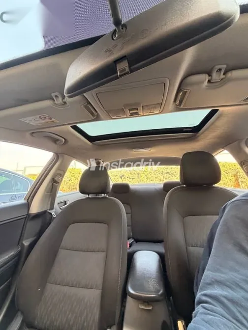 Kia Cerato 2015 Silver Used for Sale - 4