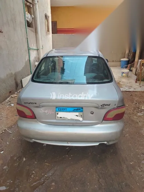 Hyundai Accent 1999 Silver Used for Sale - 2