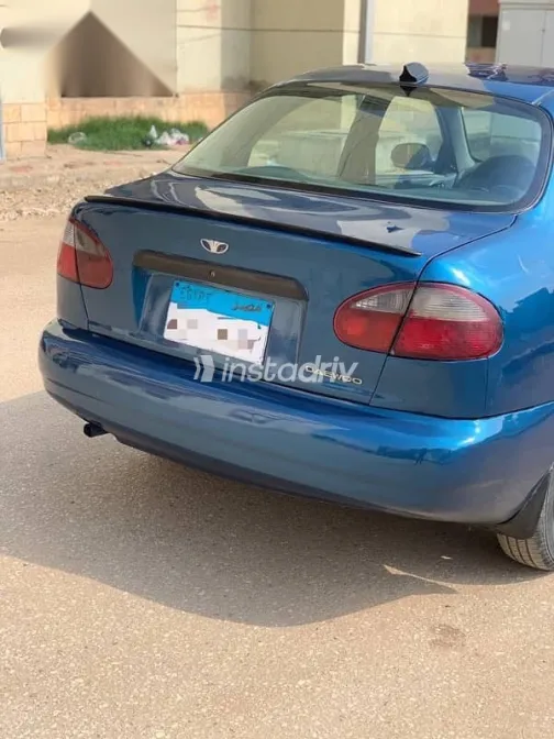 دايو لانوس 1999 أزرق غامق مستعملة للبيع - 3