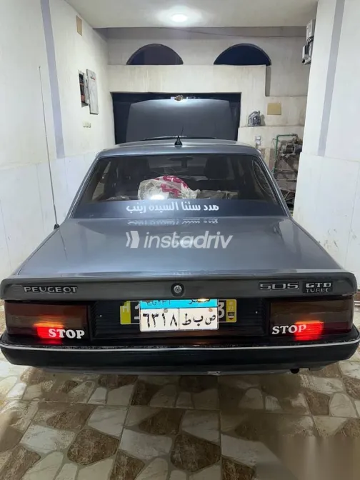 بيجو 505 1987 رمادي مستعملة للبيع - 2