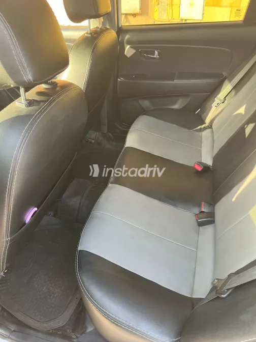 هيونداي إلنترا اتش دى 2018 أبيض مستعملة للبيع - 2