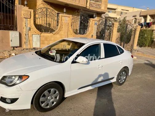 هيونداي إلنترا اتش دى 2018 أبيض مستعملة للبيع - 3