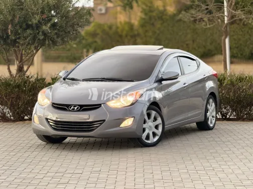 Hyundai Avante 2012 White Used for Sale - 4