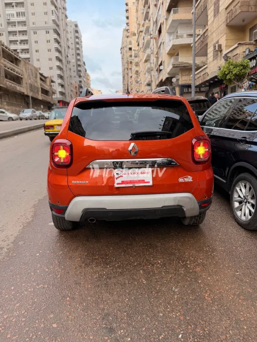 رينو داستر 2023 أبيض مستعملة للبيع - 2