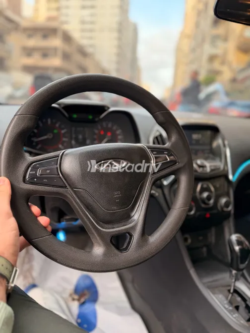 شيرى اريزو 5 2021 أبيض مستعملة للبيع - 8