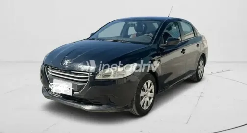 بيجو 301 2015 أبيض مستعملة للبيع - 4