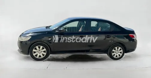 بيجو 301 2015 أبيض مستعملة للبيع - 5