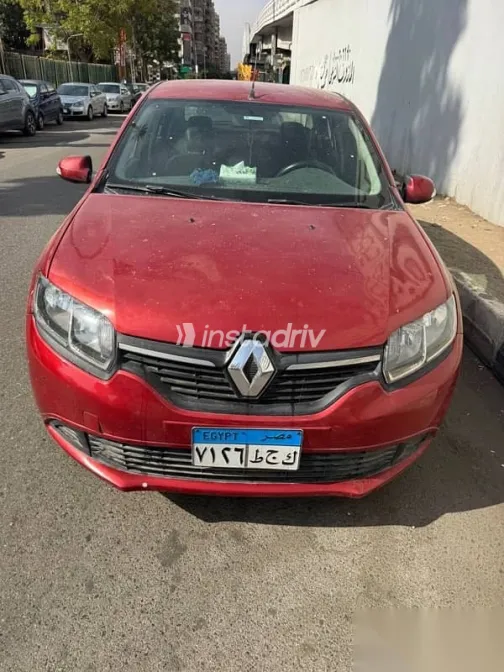 Renault Logan 2016 Red Used for Sale - 10